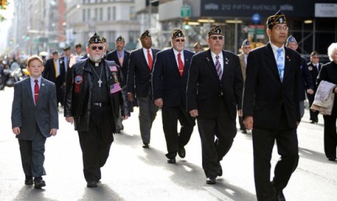 Veterans-Day-parade_011_0-600x359